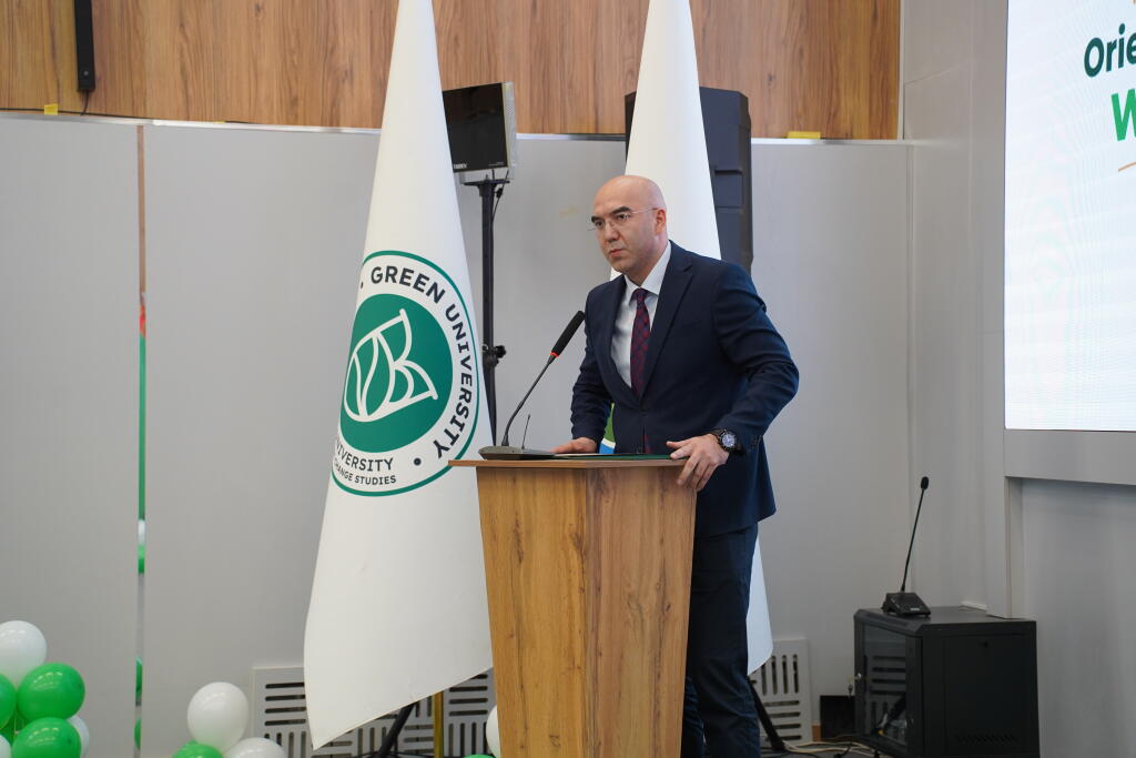 9f56e926-775.jpg